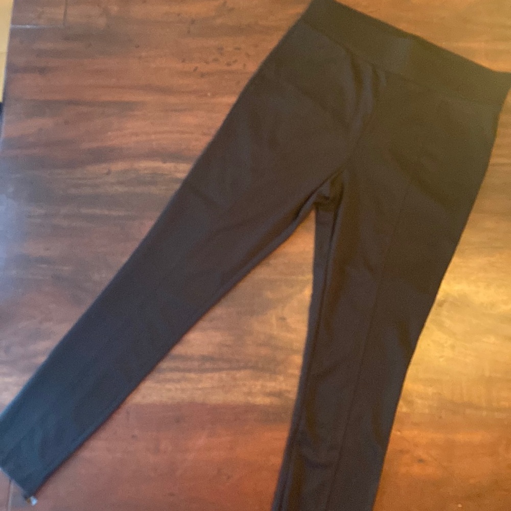 NWOT GAP Leggings